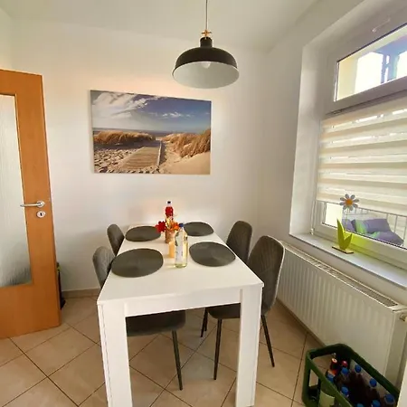 Gemuetliche 3-zimmer In 1 Og Apartman