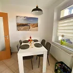 Gemuetliche 3-zimmer Ferienwohnung In 1 Og アパート