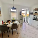 アパート Gemuetliche 3-zimmer Ferienwohnung In 1 Og *