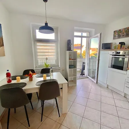 Apartment Gemütliche 3-zimmer In 1 Og *